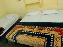 Viswanatham Guest House, hotel di Varanasi