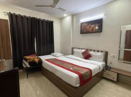 Hotel KD INN BY SONACHI Near Golden Temple, hotell sihtkohas Amritsar