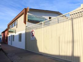 Residencial Victoria Said, hotel en Linares