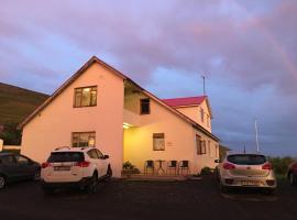 Öndólfsstaðir Farm B&B, smještaj na farmi u gradu 'Laugar'