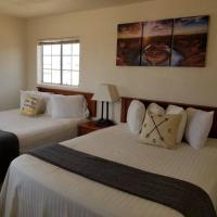 071A Private Studio near South Rim Sleeps 6- No Kitchen, hotel near Grand Canyon National Park Airport - GCN, Valle