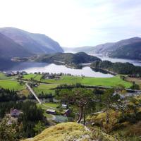 Tosbotn Camping & Cottages, hotel cerca de Aeropuerto de Brønnøysund-Bronnoy - BNN, Tosbotnet