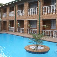 Emerald Guesthouse, hotel in zona Aeroporto Internazionale di Johannesburg OR Tambo - JNB, Kempton Park