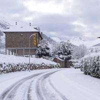 Hotel Taüll, hotel a Pla de l'Ermita