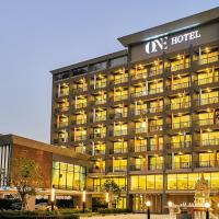 ONE Hotel: Pathum Thani şehrinde bir otel