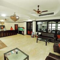 Hotel Panickers Residency - Ajmal Khan Market Near Karol Bagh Metro, hotel in New Delhi