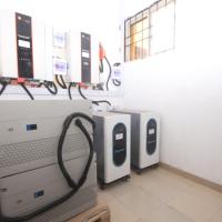 White House Service Apartment, hotel perto de Benin City Airport - BNI, Oko