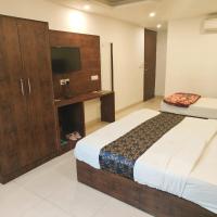 Hotel Grand Caves Delhi Airport, hotel near Delhi International Airport - DEL, New Delhi