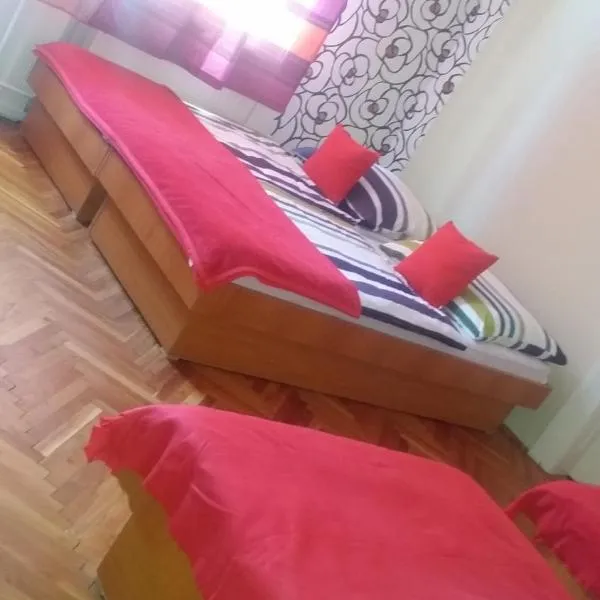 Horváth Apartmanház, hotel di Kaposvar