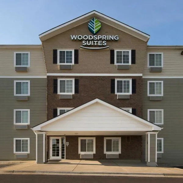 WoodSpring Suites Kansas City Mission, hotel u gradu Merriam