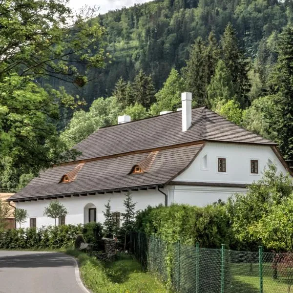 Boutique hotel Mezi plutky, hotell i Čeladná