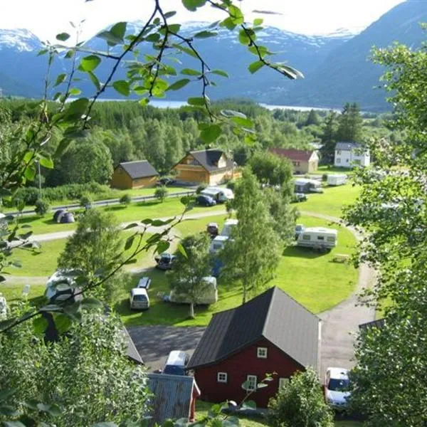 Røldal Hyttegrend & Camping: Røldal şehrinde bir otel