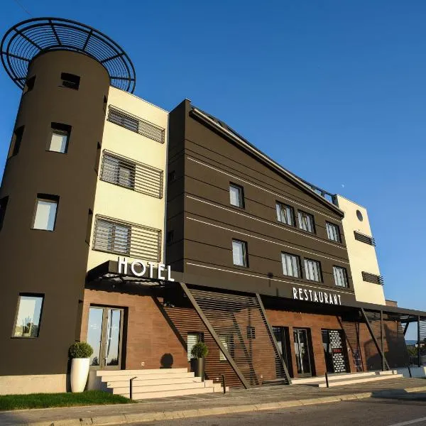 Hotel Ideo Lux, hôtel à Niš