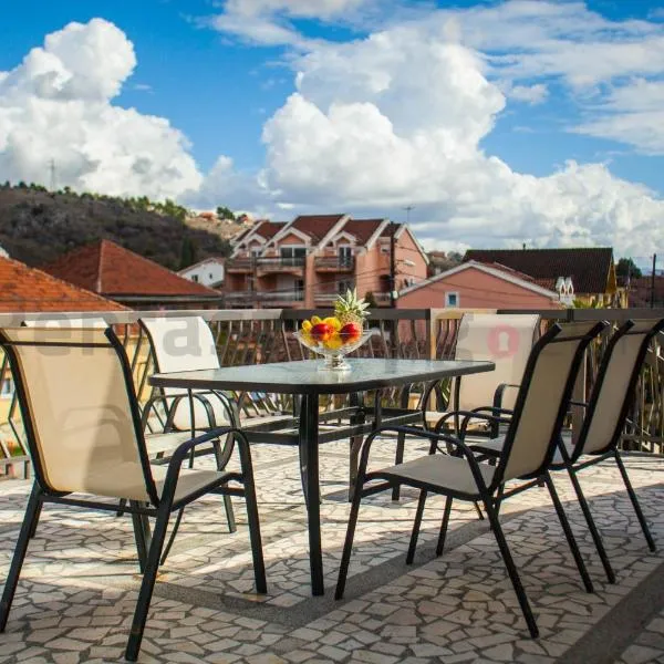 Castelomi, hotel Podgoricában