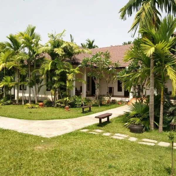 Villa Thakhek, hôtel à Ban Nabông