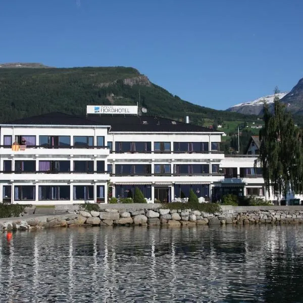 Innvik Fjordhotell、Hornindalのホテル