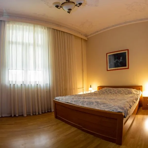 Deniz Inn Apartment: Bakü'de bir otel