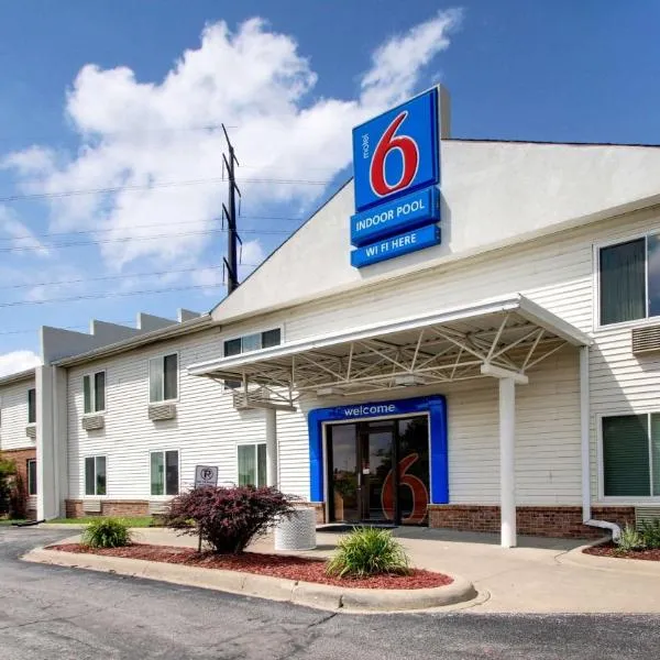 Motel 6-Altoona, IA - Des Moines East, hotel u gradu 'Altoona'