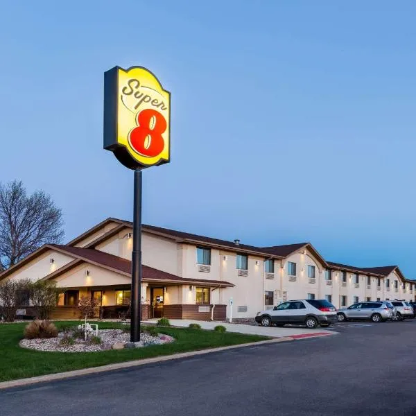 Super 8 by Wyndham Spirit Lake/Okoboji, hotell i Arnolds Park