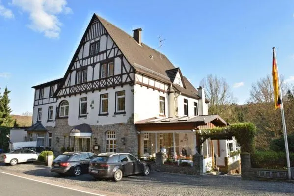 Bielefelder Berghotel zum Stillen Frieden, hotel en Bielefeld