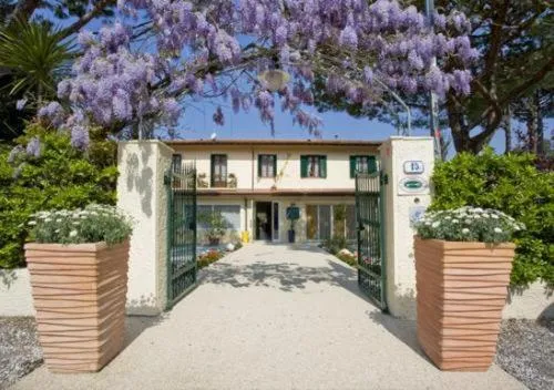 Hotel La Pace, hotel di Forte dei Marmi