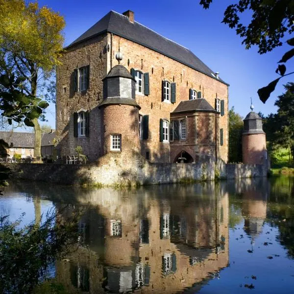 Fletcher Hotel-Restaurant Kasteel Erenstein, hotelli kohteessa Kerkrade