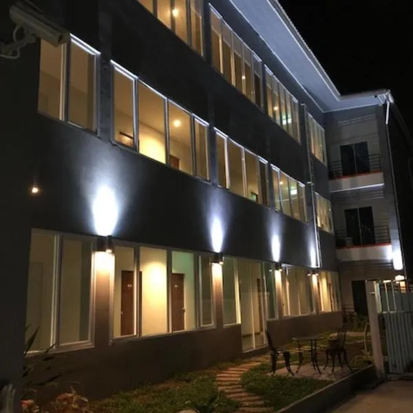 The Like hotel, hotel en Ban Nong Na Kham