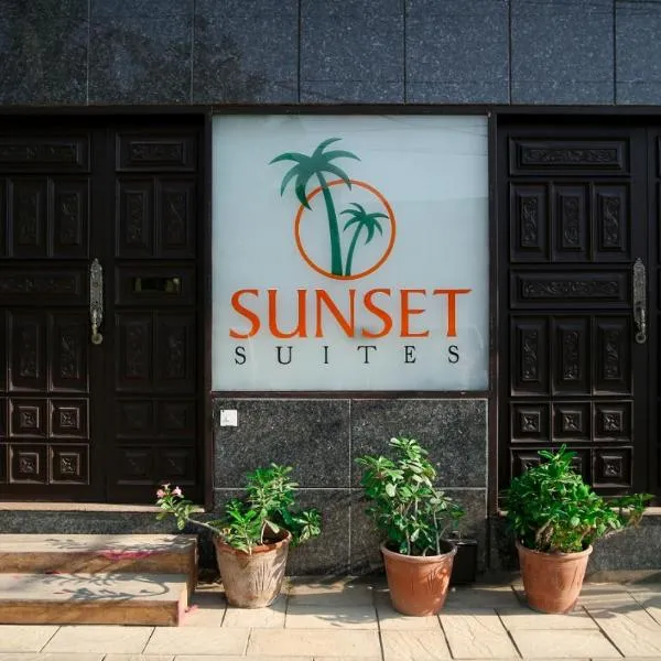 Sunset Suites, Hotel in Drigh Road