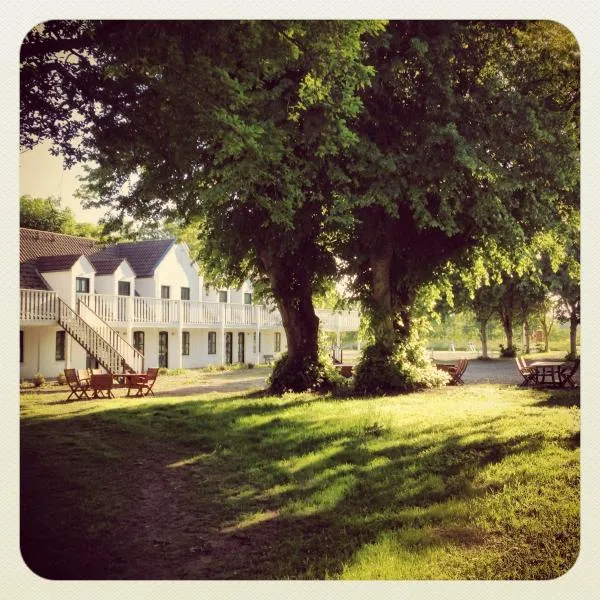 Hotel Nygaard Læsø, מלון בByrum