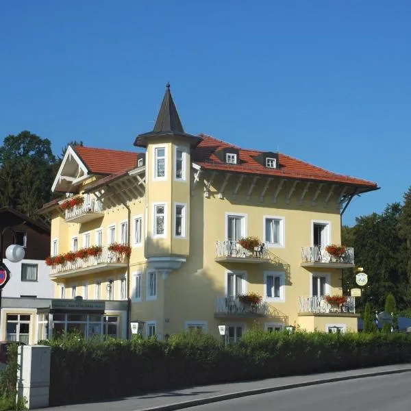 Viesnīca Hotel Das Schlössl pilsētā Lenggrīsa