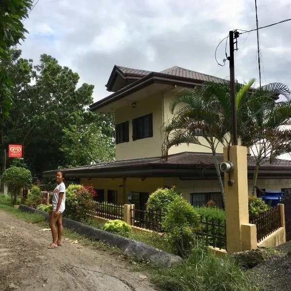 Eagles Nest Beach Resort, hotel in Panabo