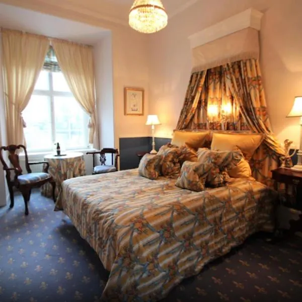 Hvedholm Slotshotel, khách sạn ở Glamsbjerg