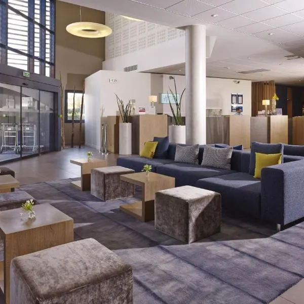 Holiday Inn Express Toulouse Airport, an IHG Hotel, hotel sa Saint-Alban