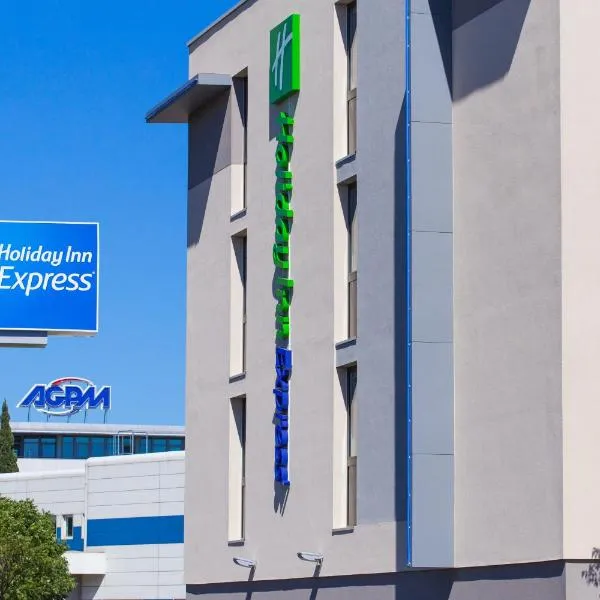 Holiday Inn Express Toulon - Est, an IHG Hotel, hotel din La Farlède