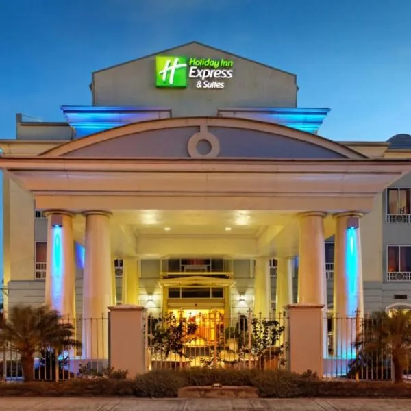 Holiday Inn Express Trincity, an IHG Hotel, hotel i Couva