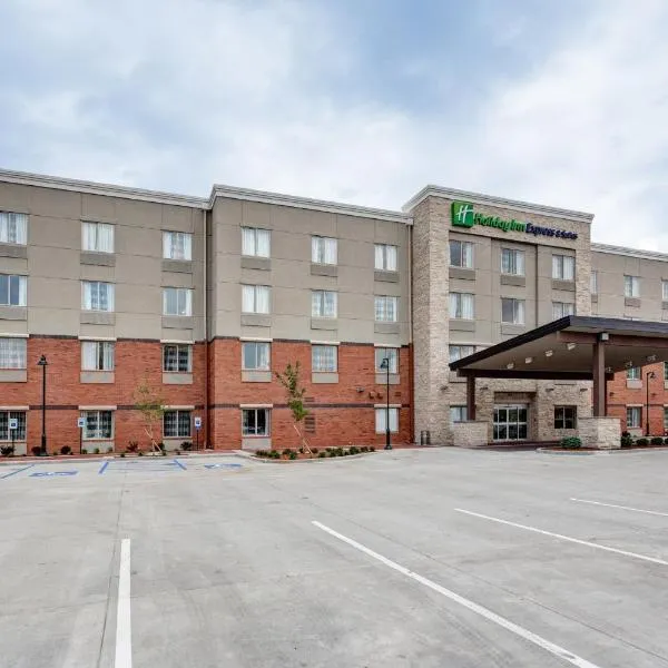 Holiday Inn Express & Suites Manhattan, an IHG Hotel, hotel a Wamego