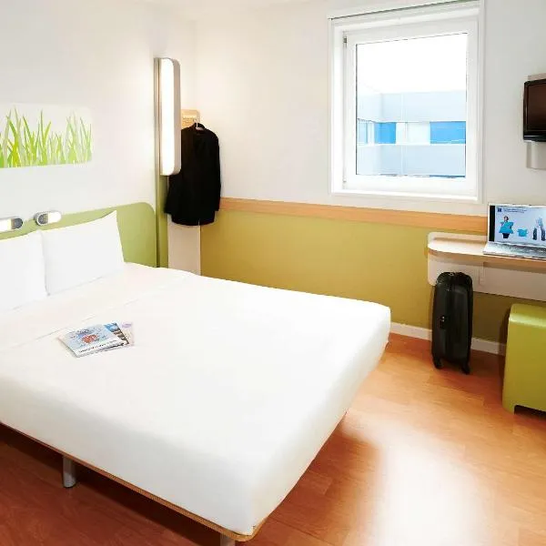 Ibis Budget Valencia Aeropuerto, hotel u gradu Manises