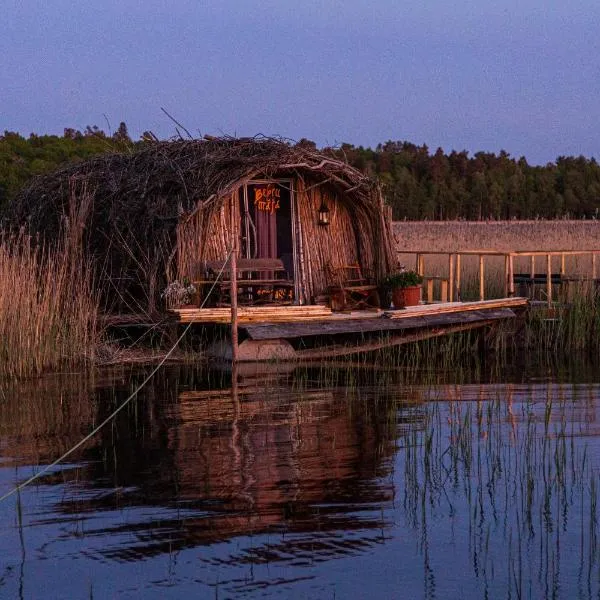 Bebru māja - Beaver house, отель в городе Спаре