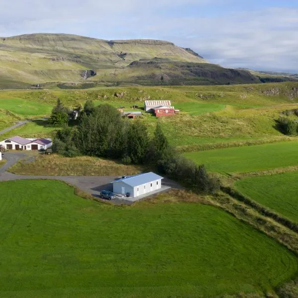 Selfell Guesthouse by Stay Iceland, hotel u gradu Hergsland