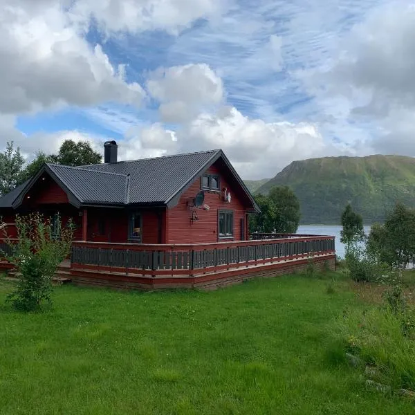 Lykkebo, Skjoldehamnveien 1151, Nygård, Andøy, хотел в Nygard