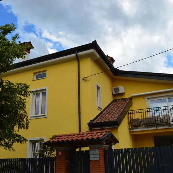 Apartment Kancler, hotelli kohteessa Nova Gorica