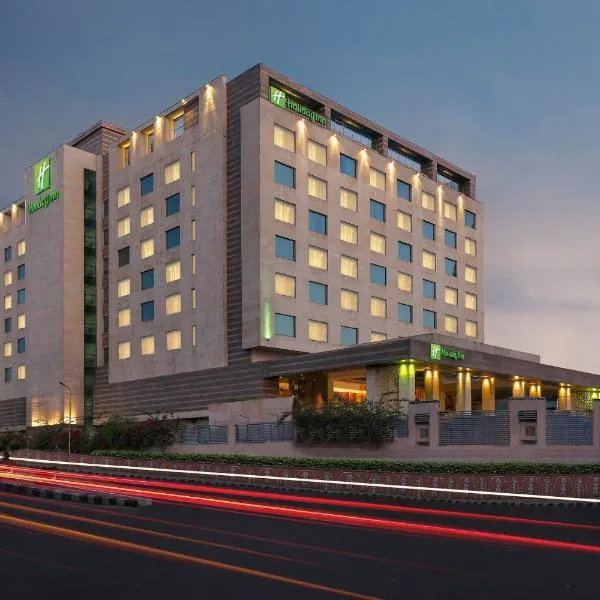 Holiday Inn Jaipur City Centre, an IHG Hotel, מלון בג'איפור