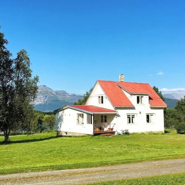 6 person holiday home in Storsteinnes, hotel i Nordkjosbotn