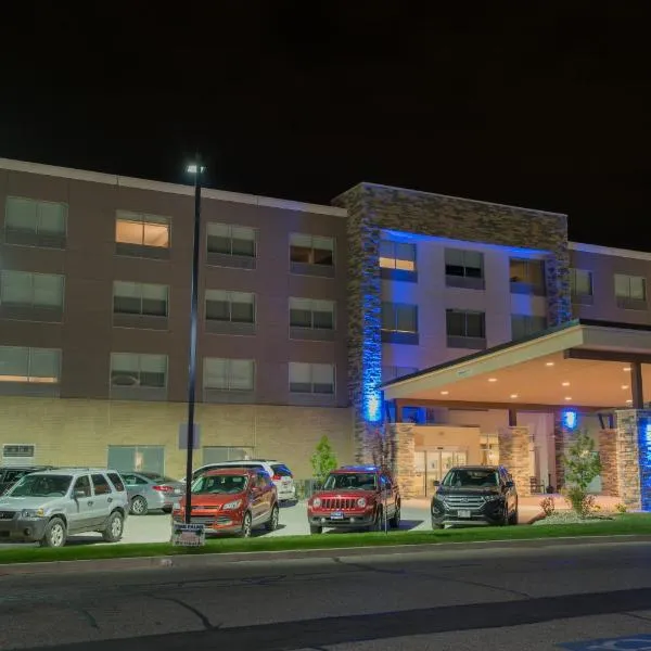 Holiday Inn Express & Suites Dayton North - Vandalia, an IHG Hotel, hotell sihtkohas Dayton