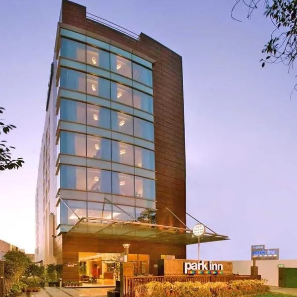 Park Inn Gurgaon, Hotel in Garhi Harsāru