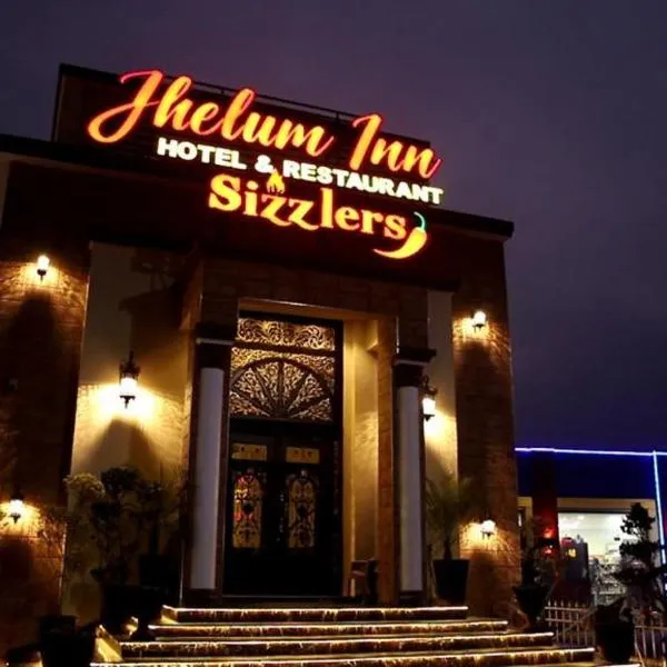 Jhelum Inn Hotel, hotel i Dina