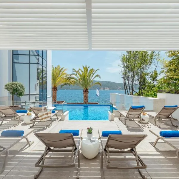 Hotel Perla, hótel í Herceg-Novi