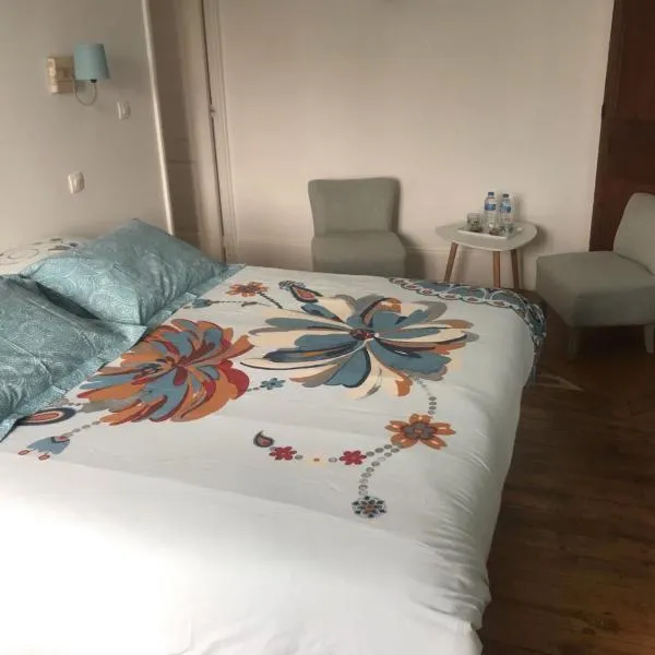 Chambre Chez L'HABITANT en Centre Ville, ξενοδοχείο σε Pont-Audemer