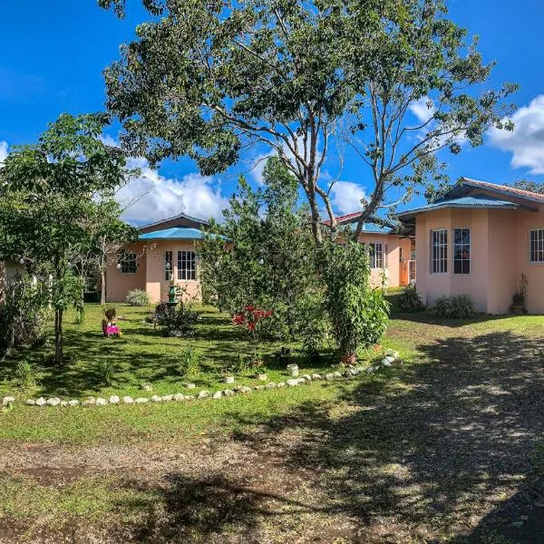 Linda Vista Cabins, hotel u gradu Volcán