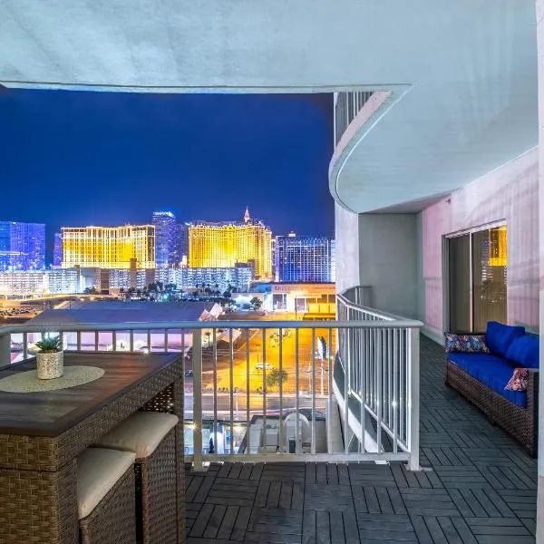 2100 SqFt Penthouse Suite W/ Strip Views! POOL GYM: Las Vegas'ta bir otel